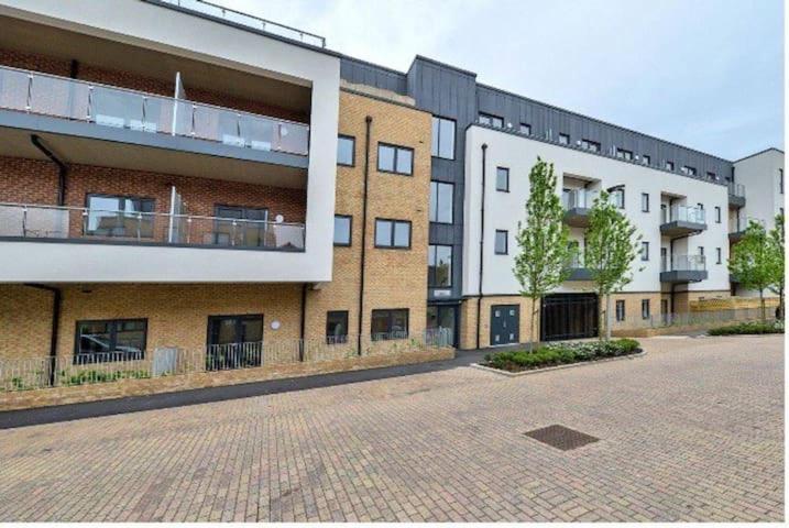 1988 Homes - Walthamstow Лондон Экстерьер фото